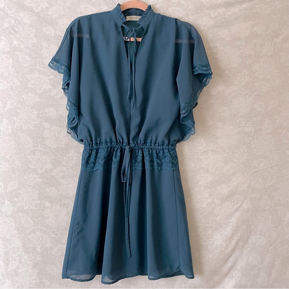 WANDERLUX | Blue Dress| Lace,Cinched Waist| V-Neck| Women’s Size XS